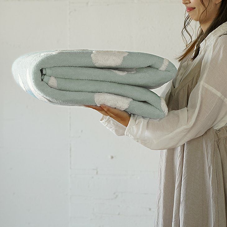 ラグ ふわもこ北欧ラグ(185c×240cm) とっても軽量でコンパクト設計