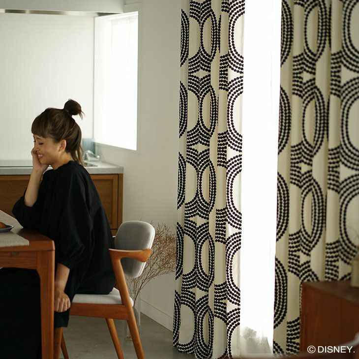 遮光 カーテン MICKEY/ミッキー ドットリング (幅100×丈200cm) 施工例イメージ01