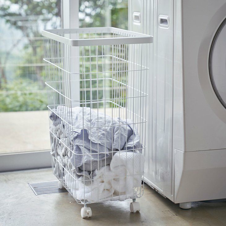 towerタワーランドリーバスケットキャスター付きホワイト(イメージ02)