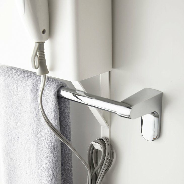 towerタワータオル掛け上ドライヤー&ヘアーアイロンホルダーホワイト(イメージ03)