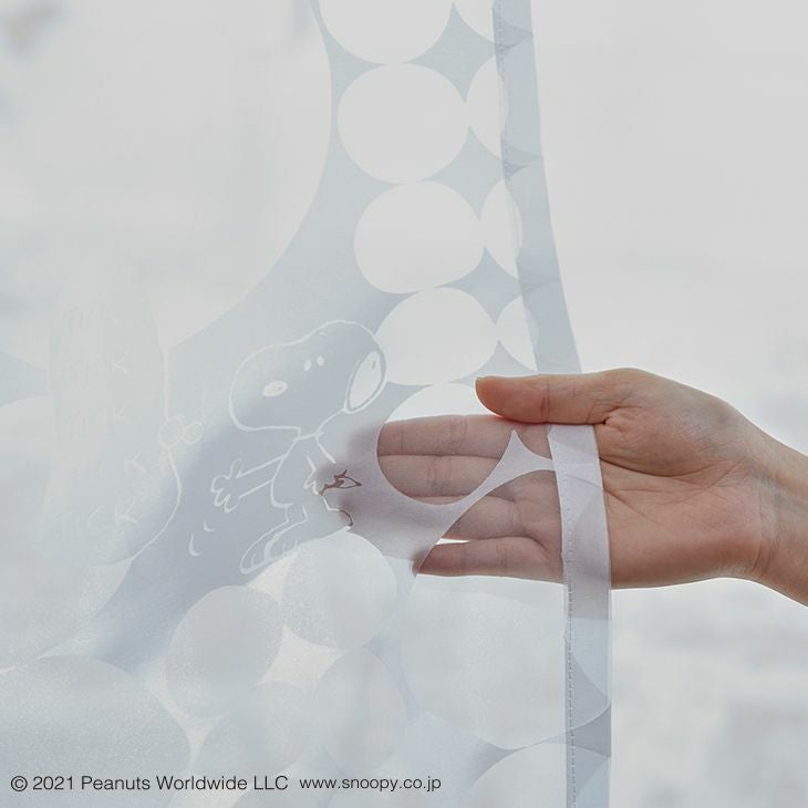 レースカーテンPEANUTS/ピーナッツチックチック（アップ）