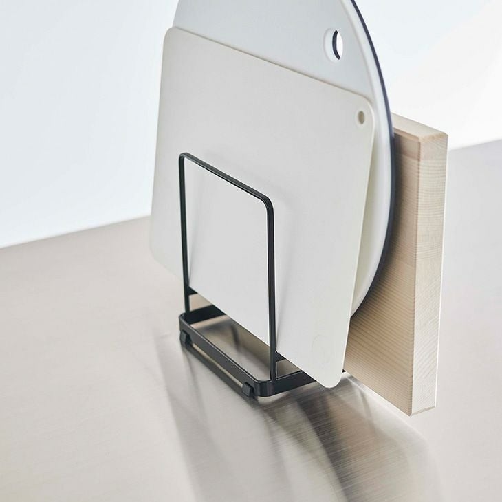 towerタワー丸いまな板が置けるまな板スタンドブラック(イメージ)