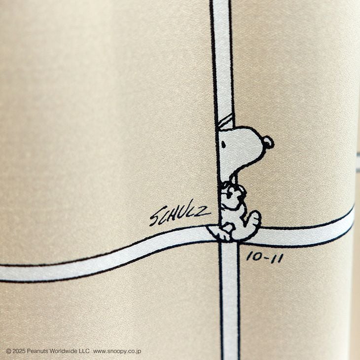 遮光カーテンPEANUTS/ピーナッツコミックグリッド（アップ）
