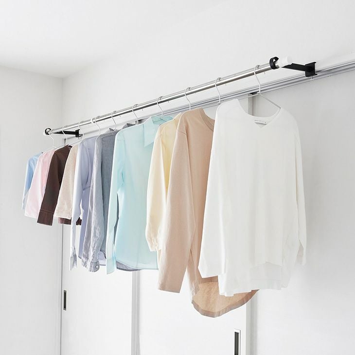 towerタワー鴨居室内物干しポールホルダー奥行ワイド(ブラック)（イメージ）