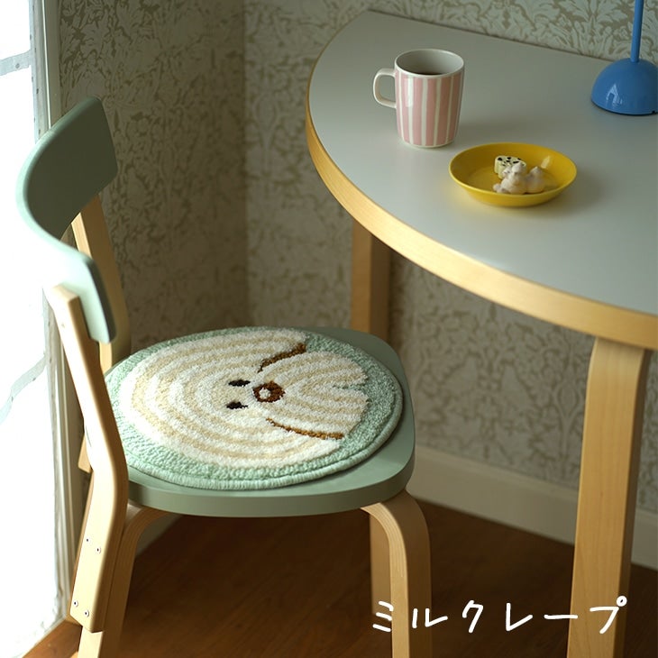 ケーキ犬チェアパッド（ミルクレープ）